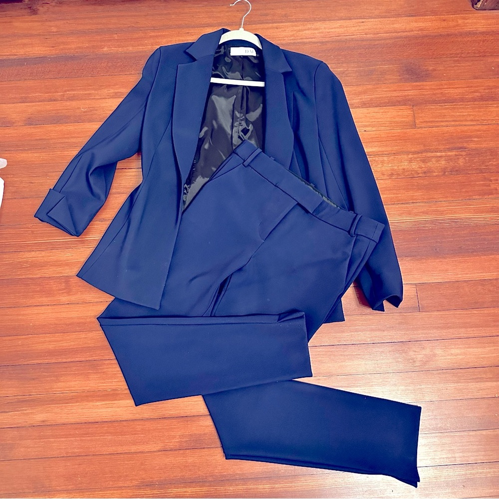 Dai Sustainable Ponte Performance Fabric Suit Blazer and Pants Set